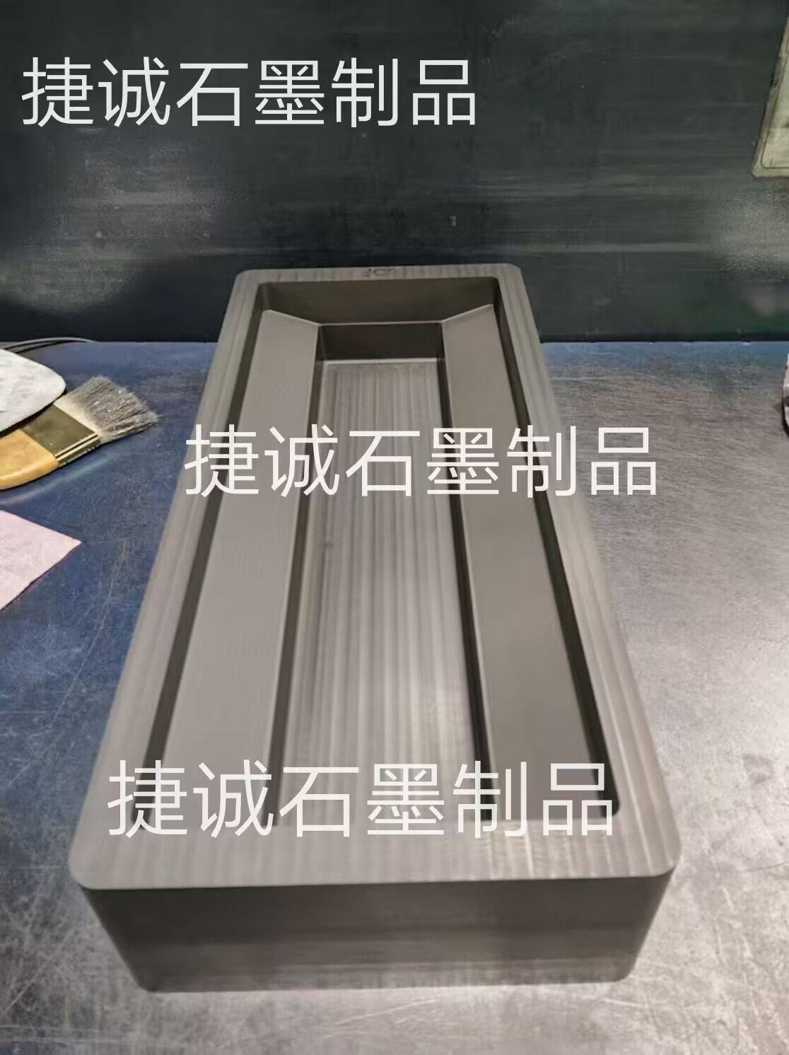 石墨油槽，鑄錠石墨油槽，高純石墨油槽，多槽石墨油槽，耐高溫石墨油槽，金銀鑄錠石墨模具，石墨油槽石墨鑄錠槽，石墨油槽生產(chǎn)廠(chǎng)家